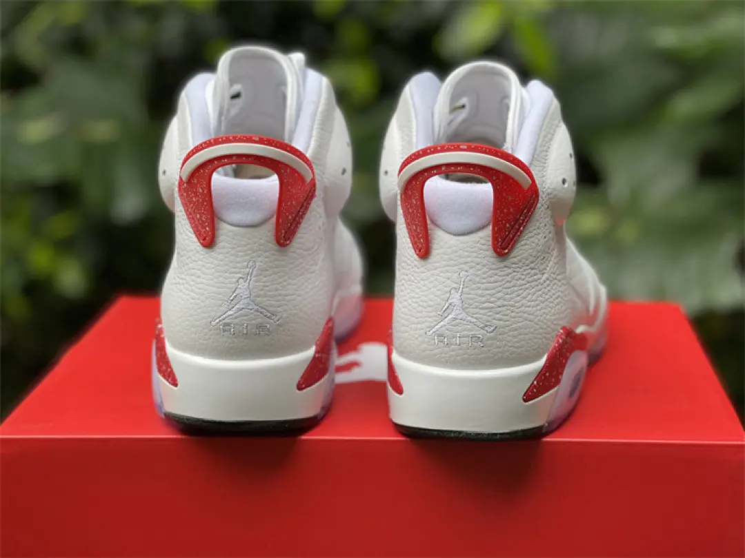Brand New Sealed High Top Retro 6 White Red Sneakers Unisex Air Cushion Basketball Sports Shoes With Original Shoe Box