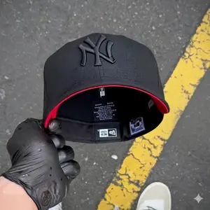 New Era NY Yankees 1996 World Series Black Red Snapback Hat – Premium MLB Flat Bill Cap, Vintage Streetwear Baseball Hat for Men & Women