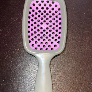 Product Review of Unbrush Detangling Hair Brush by FHI Heat from B**G **