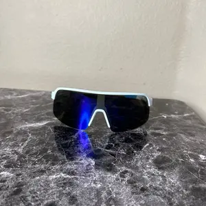 Belico white/blue lens