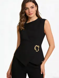 A women's light and mature black sleeveless suit vest with a niche design, metal buckle fashion, slimming effect, and irregular hem, suitable for early autumn, home, indoor, and outdoor wear