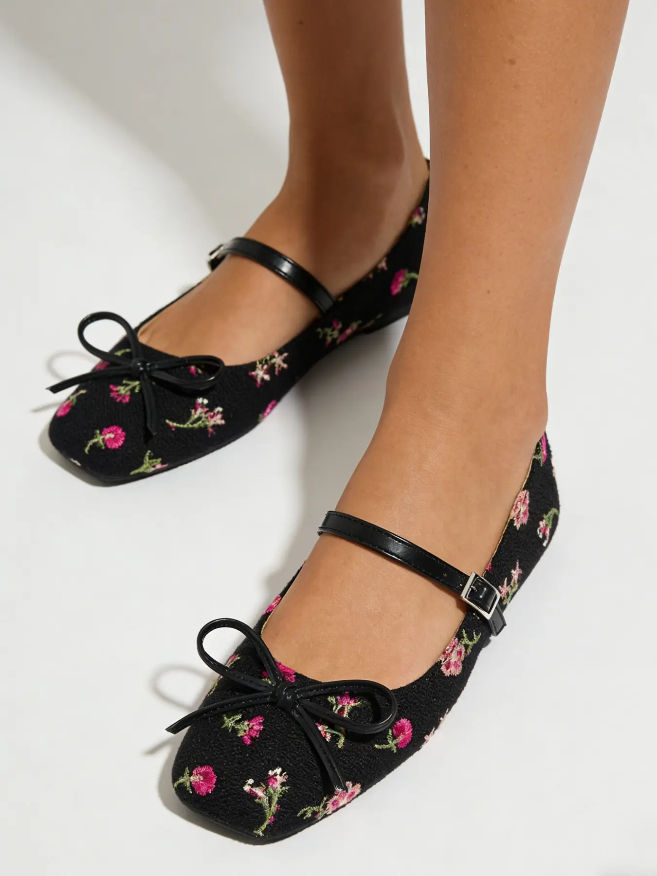 Floral Embroidered Mary Jane Flat Shoes, Vintage Ballet Style, Textile Buckle, Spring Summer Casual Women's Footwear, Ballet Flats, Ballerina Flats