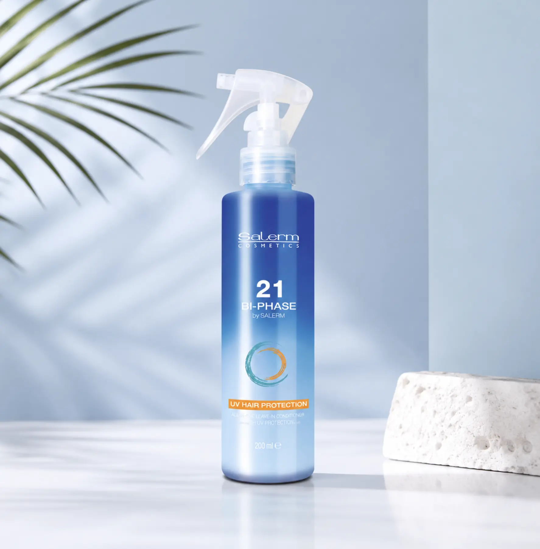 Salerm 21 Bi-Phase UV Hair Protection Spray Conditioner, 200ml Keratin-Infused Haircare Spray with Anti-Frizz, Repairing, Detangling & Color-Extending Benefits