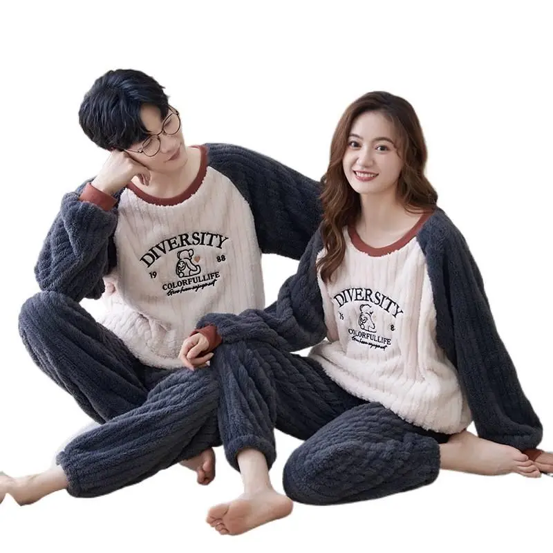 Plus Size Couples' 2-Piece Matching Winter Sleepwear Set - Men's 3XL Loose-Fitting Flannel Oversized, Women's Coral Fleece Long Sleeve Baggy, Warm, Comfortable, Casual Indoor Loungewear Essential