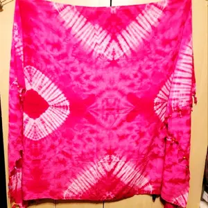 Tie-Dye Sarong Bikini Cover Up Wraps in Vibrant Pink for Beachwear and Swimsuit Accessories