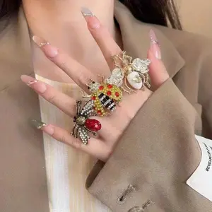 Vintage-Inspired Beetle Ring with Adjustable Open Design – Alloy Band with Synthetic Crystal Accents, Fashion Jewelry for Casual Wear, Layering, or Gift-Giving car key holiday season