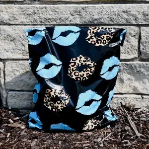 Turquoise leopard lips 14x17 poly mailers