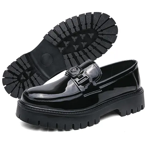 Men's Classic Slip-On PU Leather Loafers - Chic Tassel-Button Decor, Plain Round Toe, Business-Temperament Ankle Hands-Free Slip-Ins, Daily Wear Footwear, Spring Gift for Him