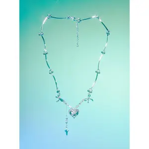 HEART & BOW NECKLACE