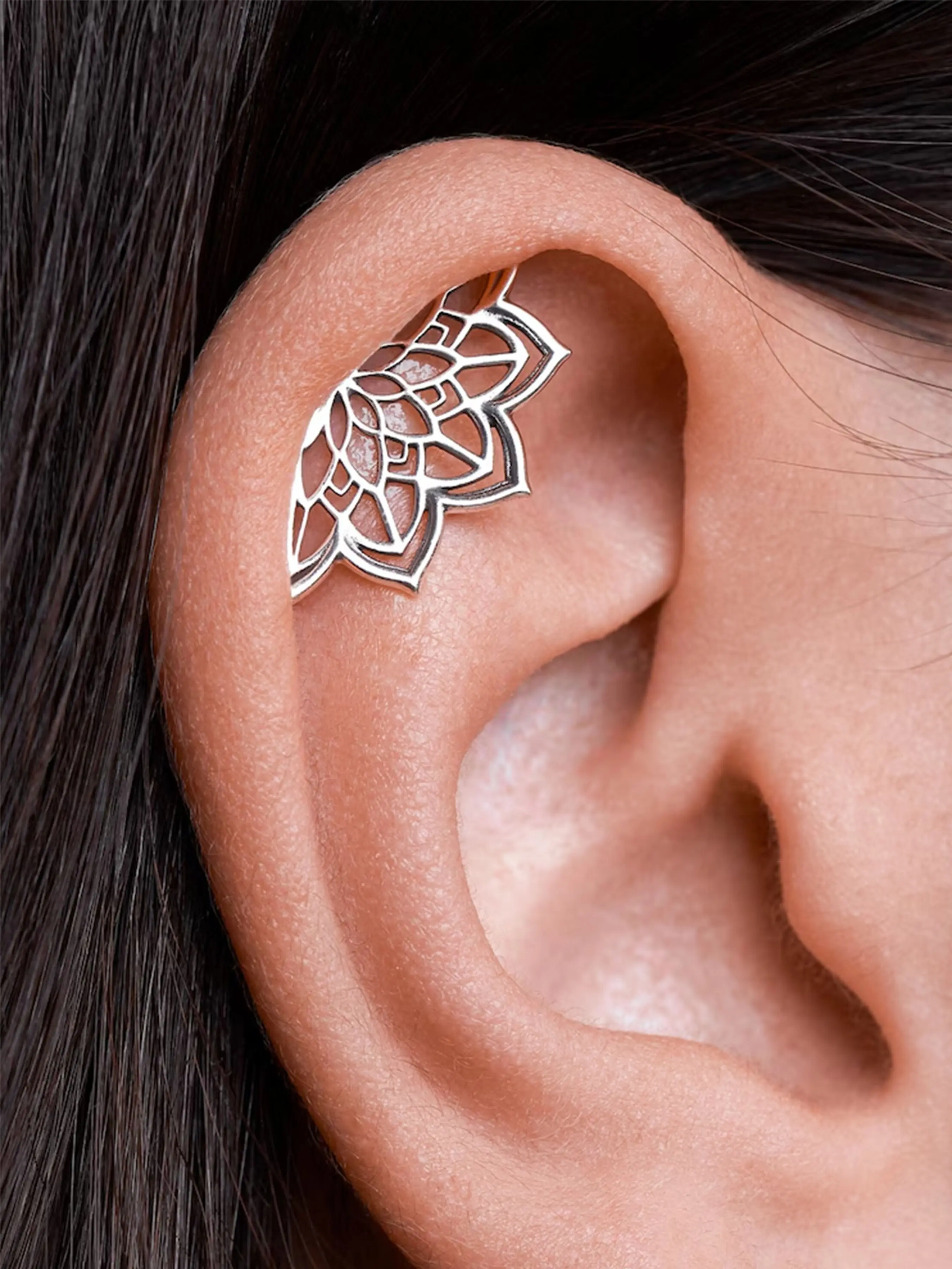 1pc Boho Style Tragus Earrings, Geometric Mandala Lotus Invisible Tragus Studs, Piercing Jewelry, Cartilage Ear Decor, Spiritual Accessories, Unique Design Earrings, Fashionable Earrings