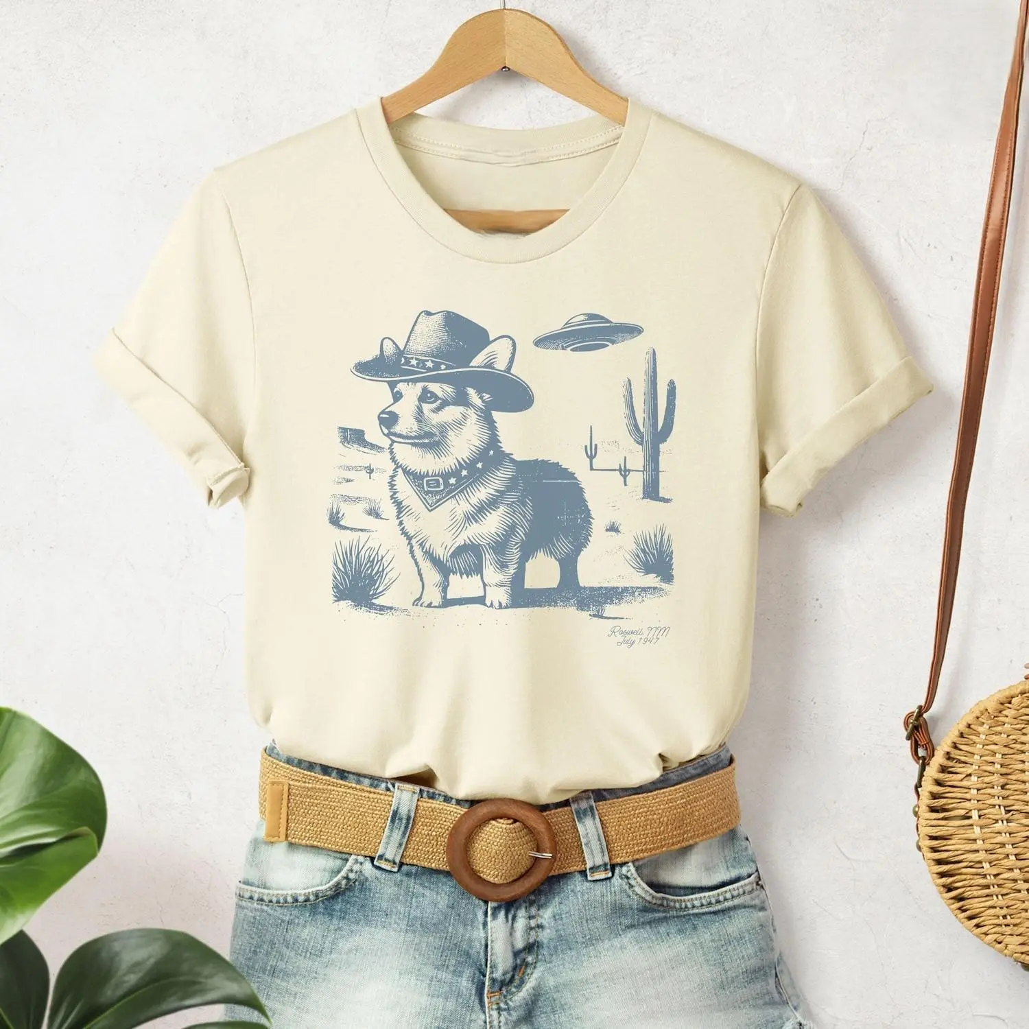 Corgi Shirt, Corgi Vintage Shirt UFO Western T-Shirt, Retro T-Shirt, Cowboy TShirt, Wild West, Dogful DogMom, Dogfulness Shirting Corgeek, Cotton Tee