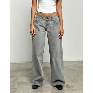 Low Rise Roomy Jeans in Bleach Grey
