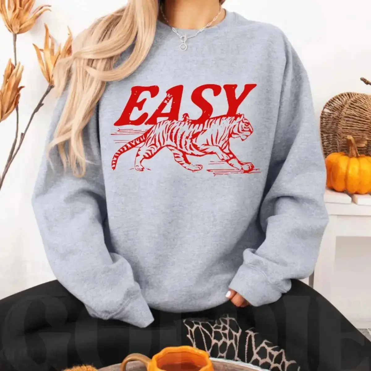 Vintage Easy Tiger Sweatshirt, Tiger Graphic Crewneck, Retro Animal Pullover, Distressed Tiger Shirt, Trendy Gift for Women