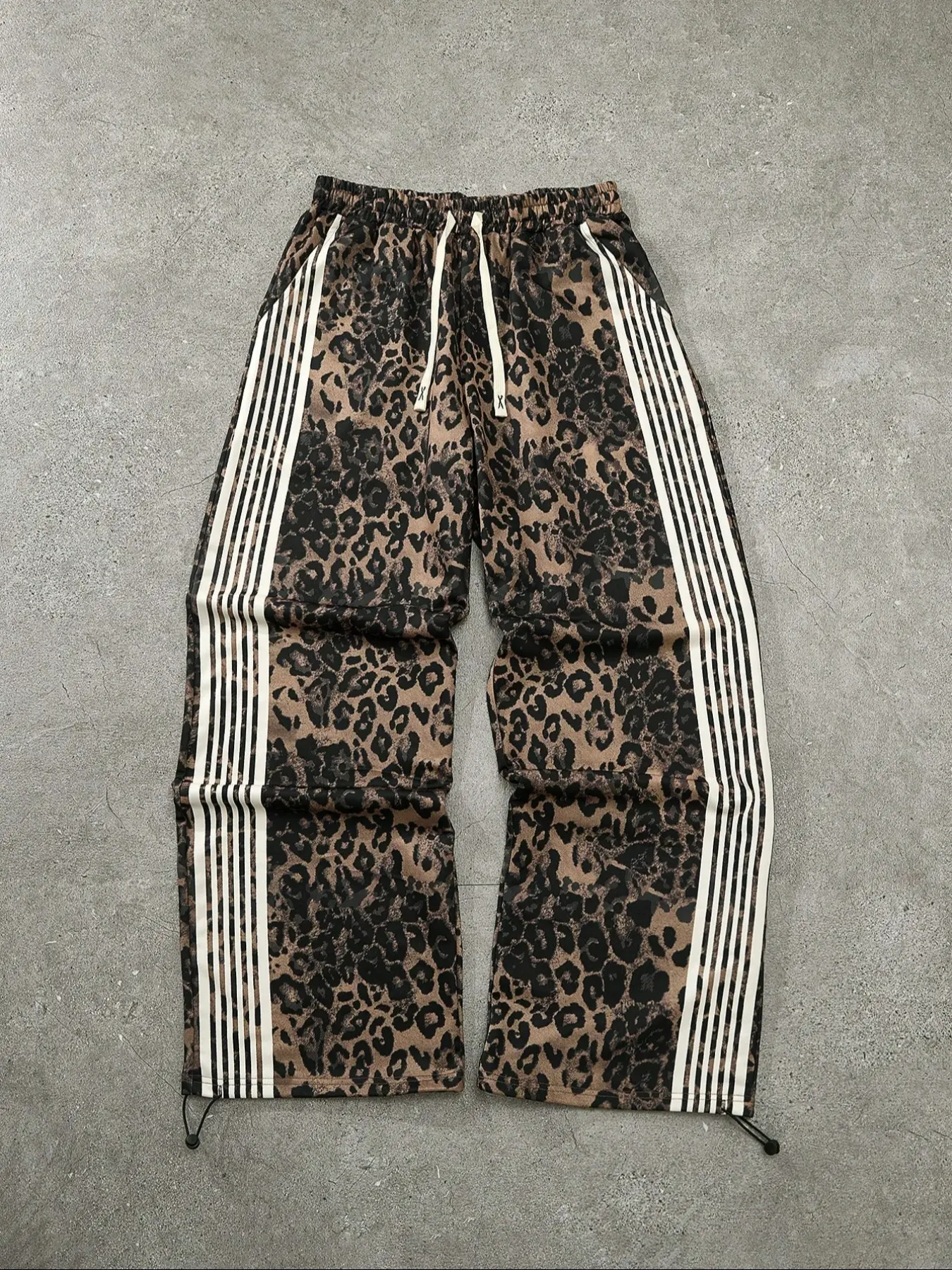 Men's Street Style Fashion Contrast Stripe Leopard Print Drawstring Waist Sports Pants, Athleisure Style Bottoms, Trendy Casual Wear for All Seasons, Casual Comfy Sporty, Casual Sporty Pants