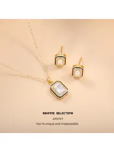 Cross-border retro British INS-style small square diamond-encrusted light luxury high-end clavicle chain with round pendant zircon necklace