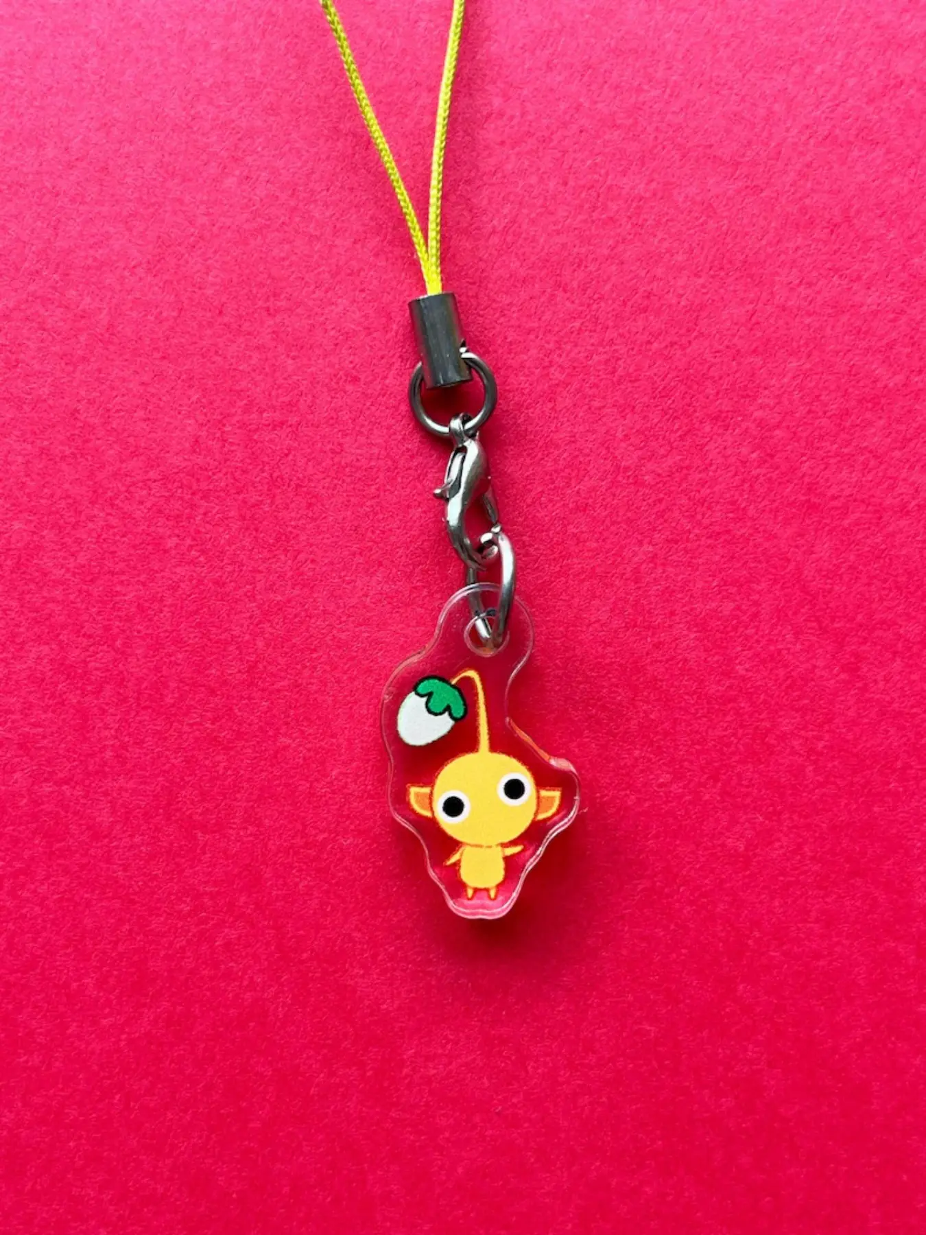 Tiny Pikmin Phone Charm Keychains, Funny Cute Kawaii 1in Acrylic Keychains, Double Sided Design, Aesthetic Keychain, Perfect Accessory for Phones and Keys, Keychain Accessories, Key Charms