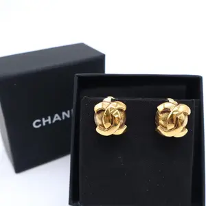 Pre-owned Chanel Gilded Small CC Clip On Earrings Twins W21985