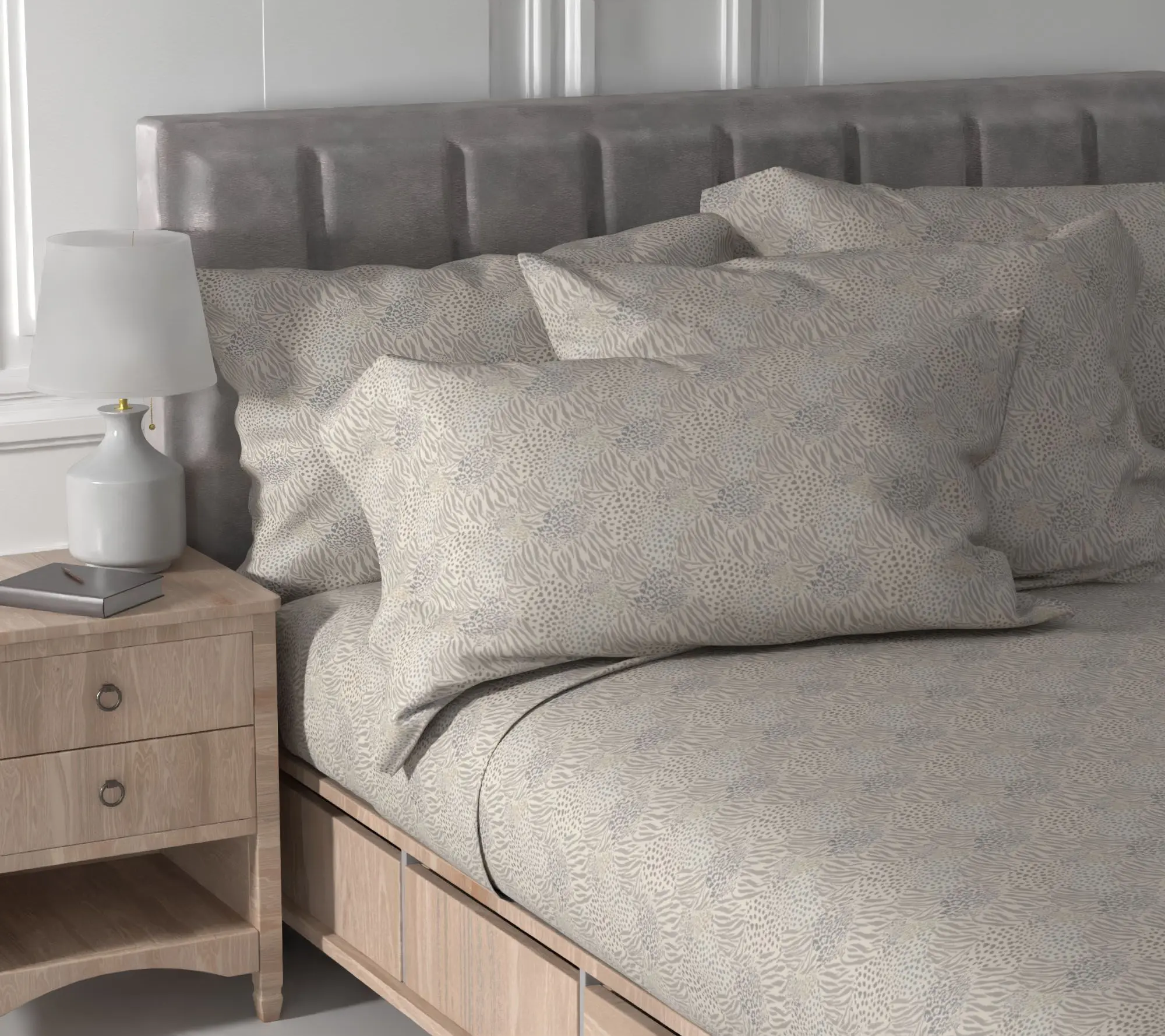 Taupe Hyde