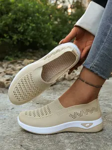 Breathable Flyknit Women Shoes, Slip-On Lace-Free Lightweight Soft Sole Sneakers, Casual Walking Shoes for Daily Wear