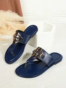 Women's Metal Accessory Flat Sandals, Soft Padding Home & Outdoor Use, Versatile Design for Parties, Trendy Ladies Footwear, Dressy Flat Sandals