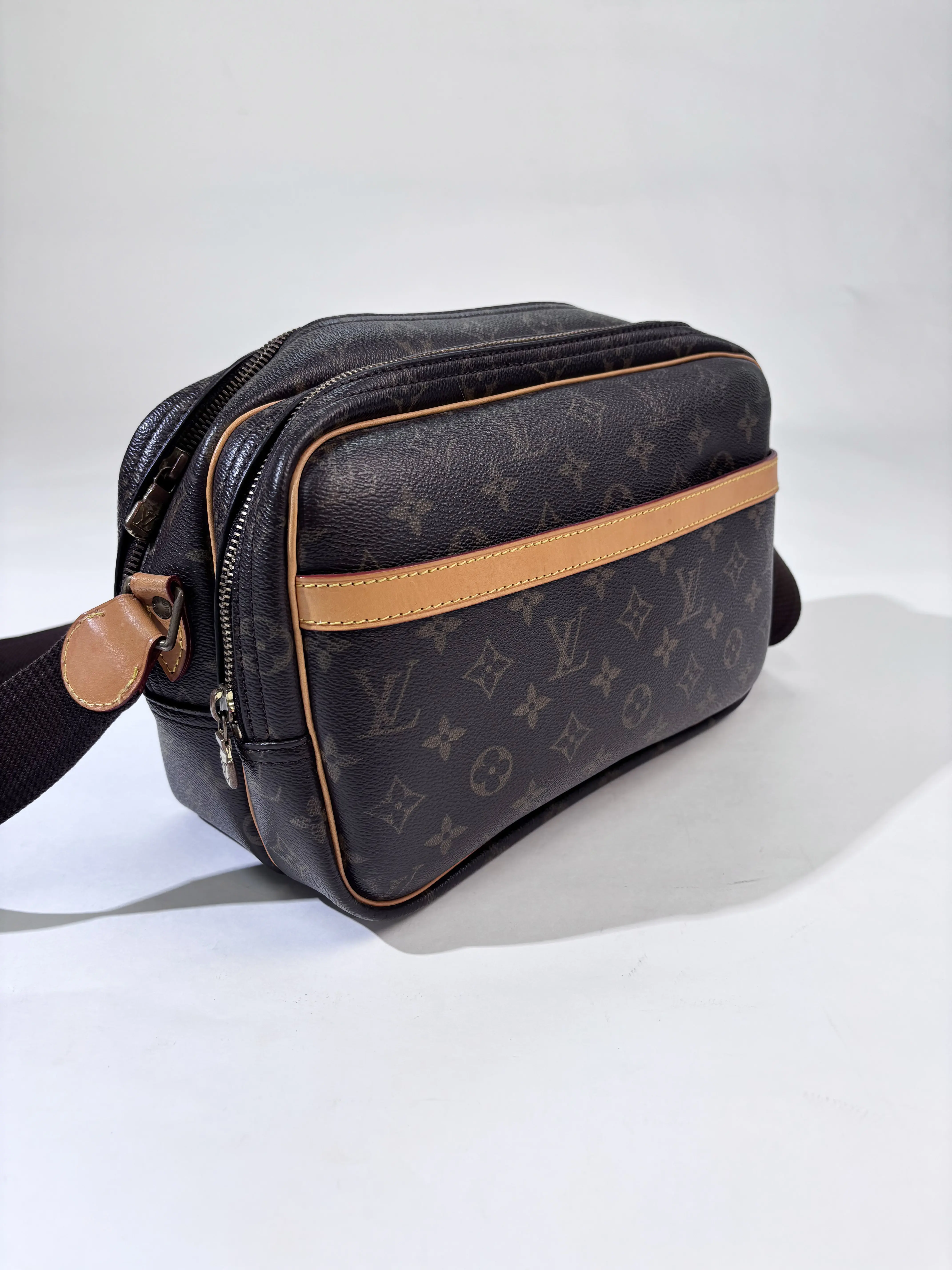 Pre-owned Louis Vuitton Leather Crossbody Bags Pre‑Owned Vintage Monogram Reporter Camera Bag, Multi‑Zipper Pocket Men Cross‑body Shoulder Bag