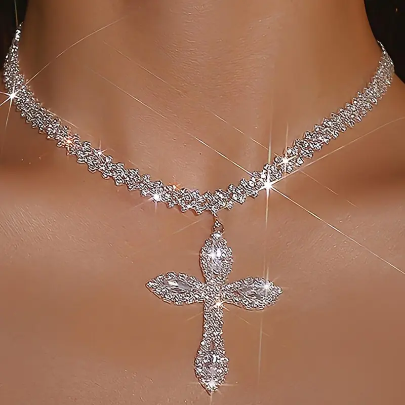 Rhinestone Cross Pendant Necklace for Women & Girls, Rhinestone Decorated Necklace, for Party Decor, Decorative Necklace, Cross Chain Design