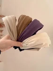 Elegant Wide-Band Hairband, Pure Color Plush Soft Fabric, Fashionable Hair Tie for Travel and Casual Wear, Stylish Hair Accessory, Adjustable Headband