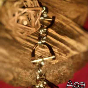 Shacklewear bracelet