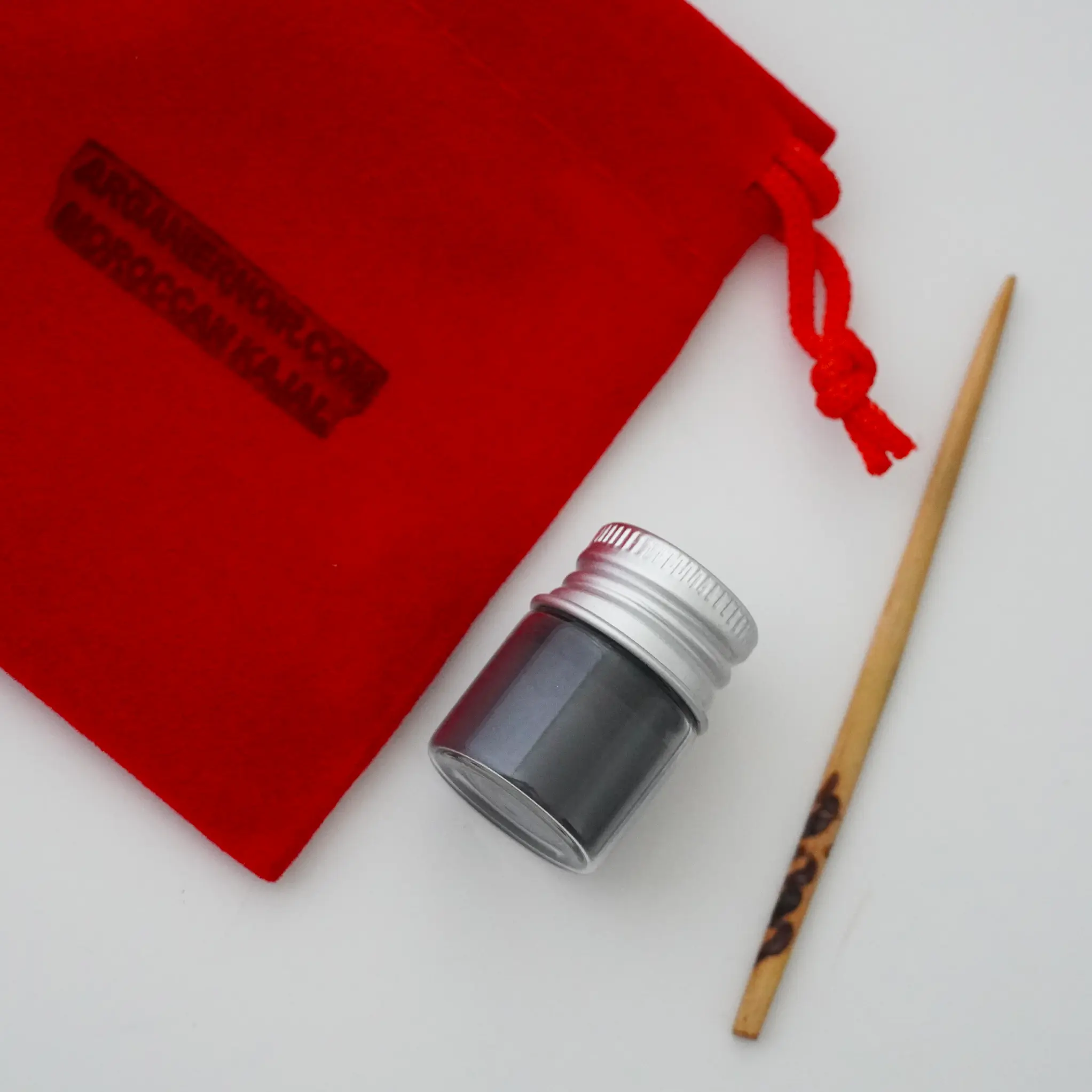 Moroccan Kajal Pure Kohl Eyeliner Moroccan Kajal Pure Kohl Eyeliner