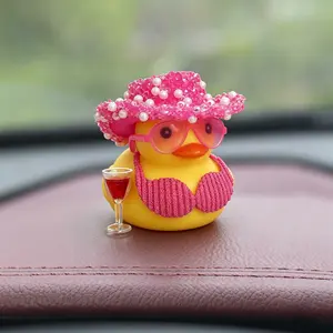 1pc Beach Style Rubber Duck Car Decor, Cool Duck Dashboard Ornament with Glitter Pink Hat, Sunglasses and Bikini, Novelty Car Accessory Gift for Her, unny Auto Interior Accessory, Car Interior Accessories