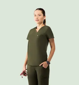 Aura One Pocket Top Olive