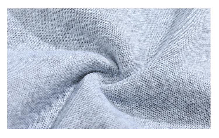 Men’s summer casual athletic shorts, loose straight cut, comfortable and breathable, suitable for running, fitness, training, and other outdoor activities.