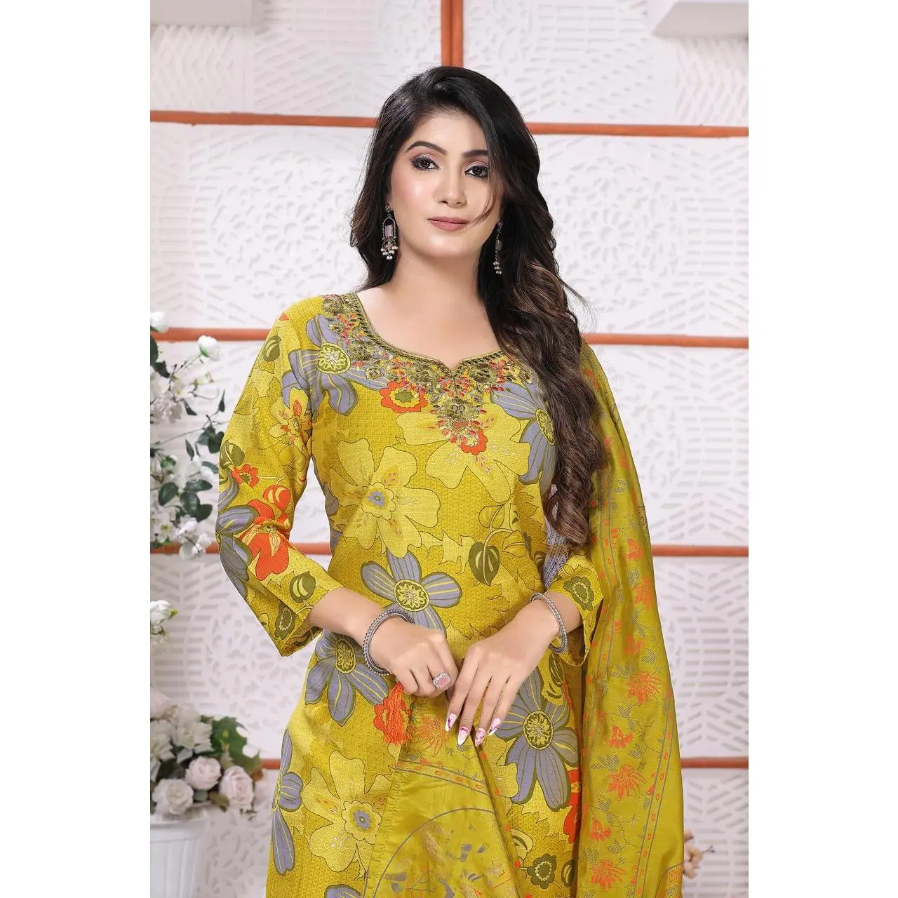 Womens Straight Kurtha Sets with floral graphic Design
