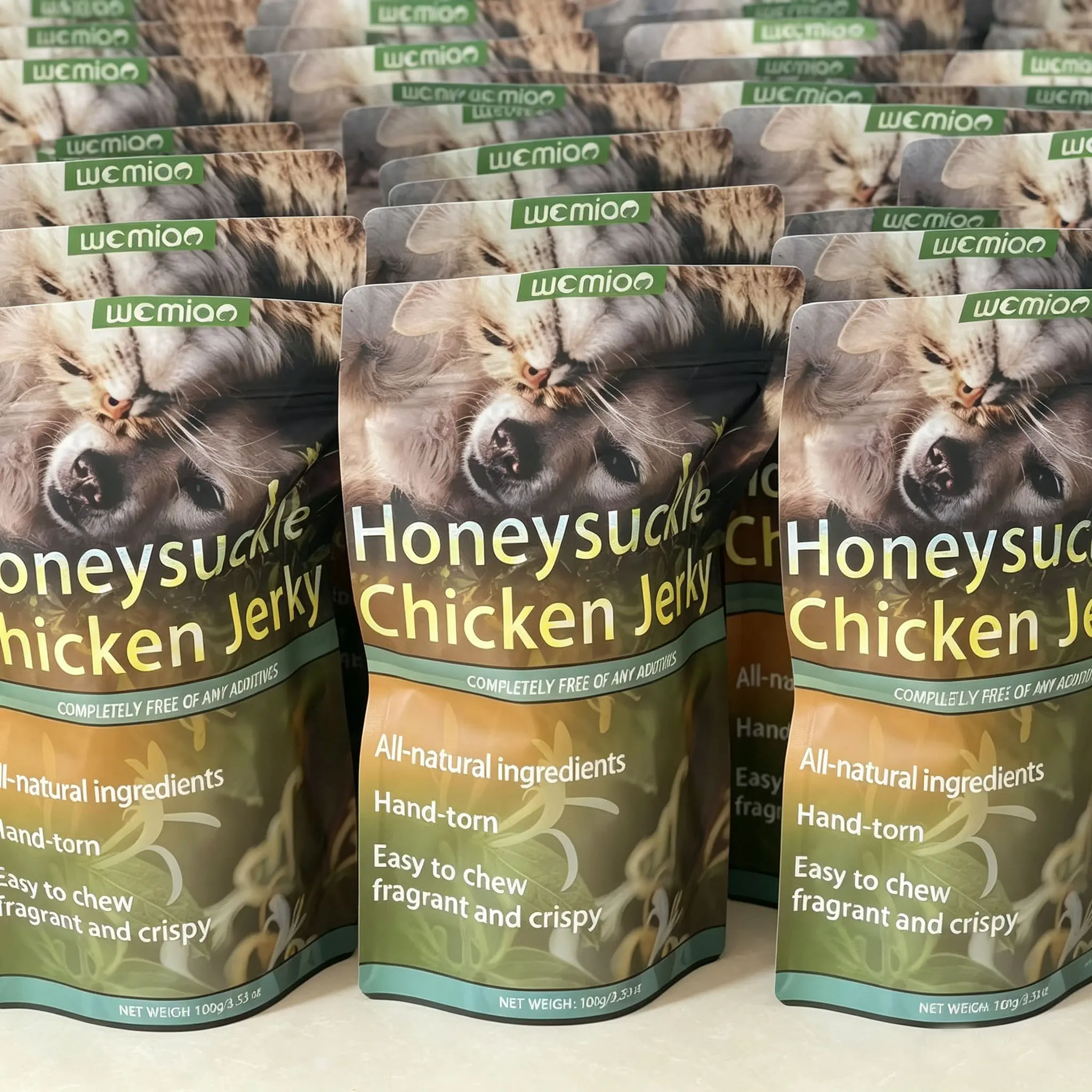 Womiao Honeysuckle Chicken Jerky Pet Treats, Additive-Free All-Natural Hand-Torn Crispy Chews for Dogs Cats, Healthy Easy-Chew Training Snacks, No Additives, 100g Portable Meat Reward Treats for Kittens Puppies Adult Pets