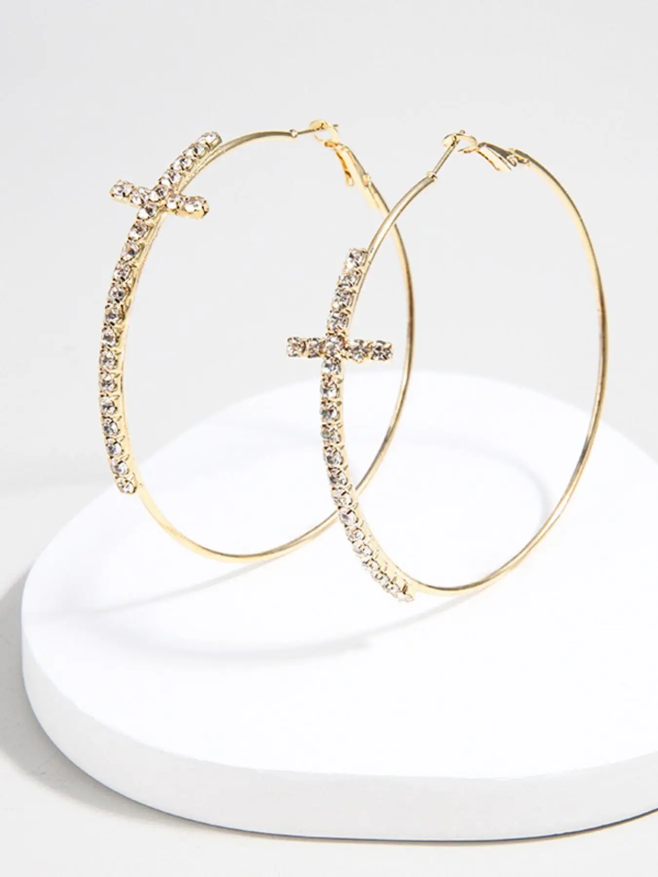 Cross Design Inlaid with Shiny Rhinestone Decor Hoop Earrings, Fashion Earrings, Alloy Material Jewelry