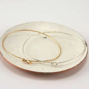 PIPA THIN BANGLE BRACELET