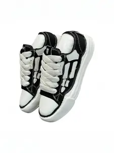 Unisex Thick Sole Retro Design Casual Sneakers, Height-Boosting Vintage Style, Unique Aesthetic Board Shoes for Men and Women