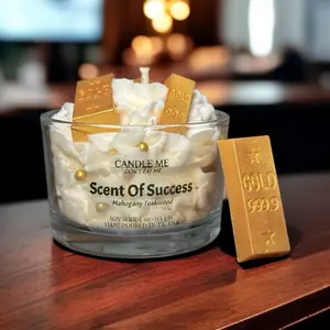 CANDLE ME. Mahogany Teakwood Natural soy wax candles(4 oz), gift ideas, home decor.