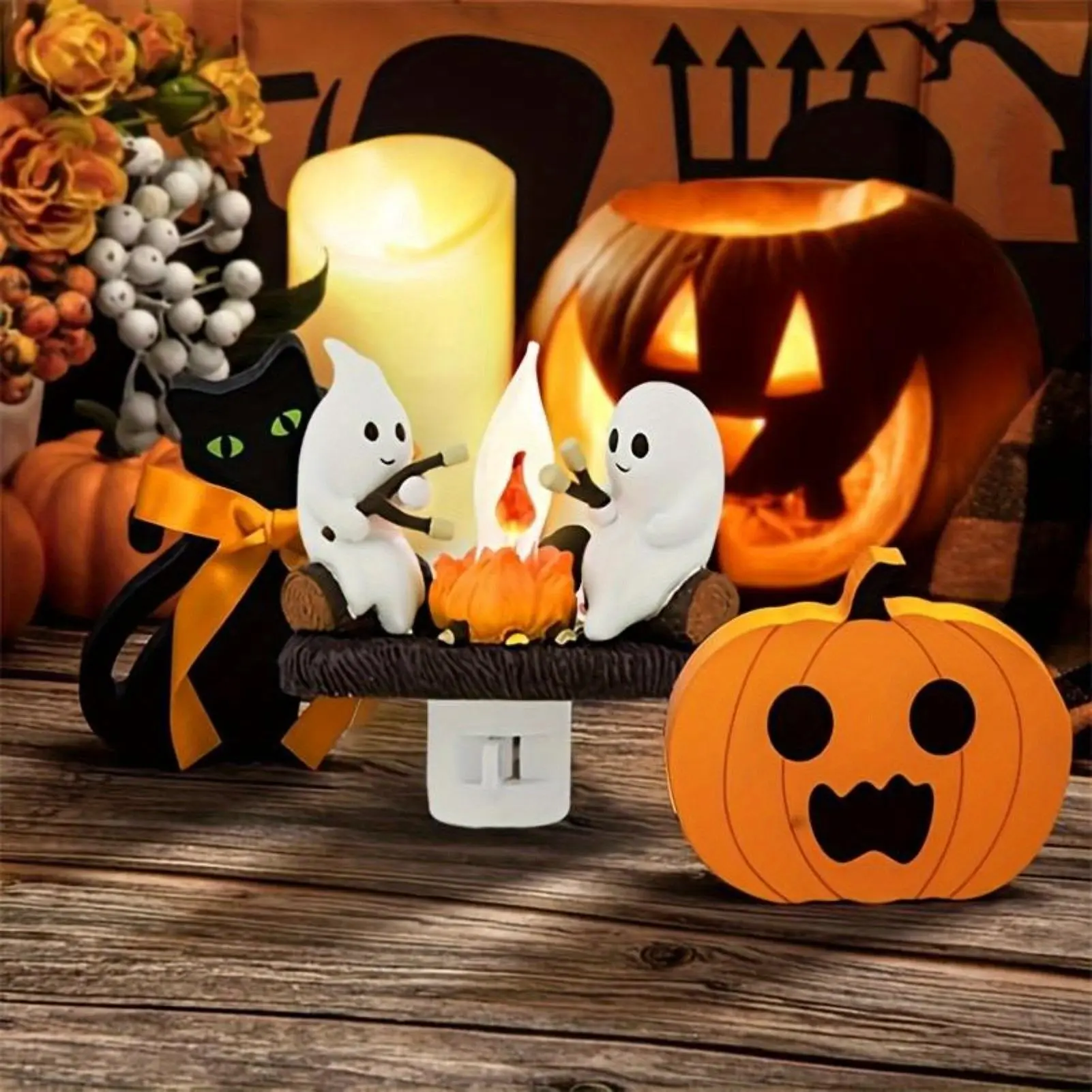 Ghost Campfire Night Light，2026 Ghost Campfire Flickering Nightlight, 3D LED Small Faux Campfire Night Light, Funny Halloween Nightlight Indoor Decorations