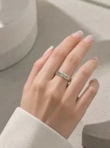 Mini Motif Band Ring