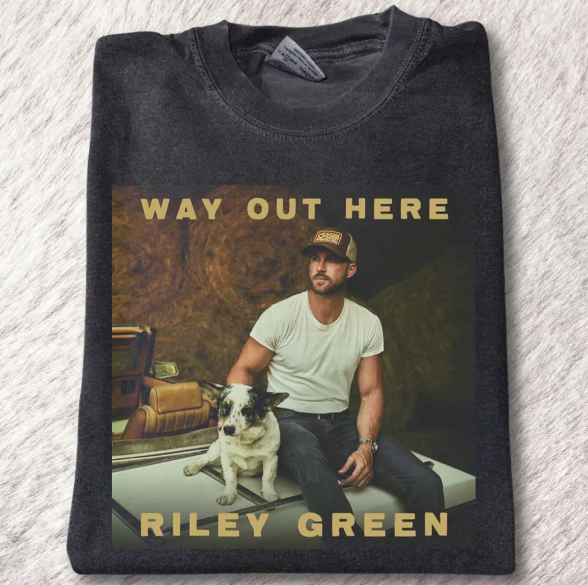 WAY OUT HERE Comfort Colors T-Shirt, Retro 90S Riley Green Vintage Shirt, Gift For Women and Man Unisex Womenswear Streetwear Top