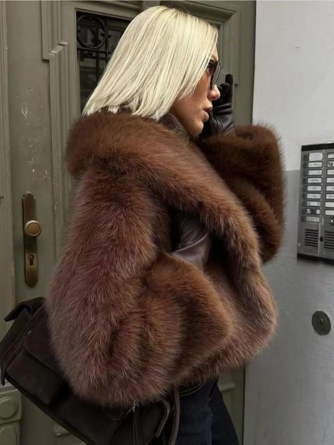 Women's Faux Fur Short Cropped Coat, Woven, Thick Warm Oversize Loose Fit Baggy Winter Jacket, Outerwear, Luxurious Look, New Fashion Trendy Design, Perfect for Cold Weather