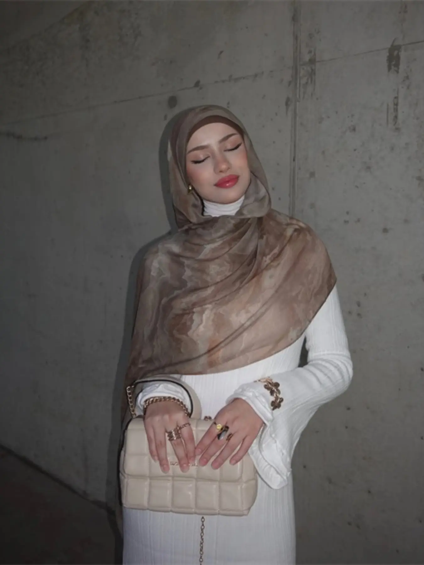 High-End Textured Long Scarf, Soft Focus Gradient Hijab Shawl, Multi-Purpose Decorative Scarf, Niche Fashion Accessory