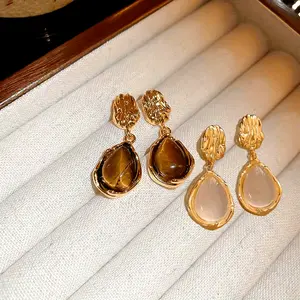 2 Pairs Delicate and Rounded Earrings Made of Resin, Alloy Material Drop Shape Earrings for Women, Fine Jewelry Gifts for Women