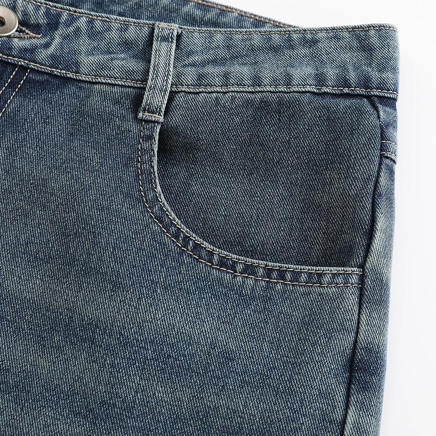 3-piece set of multi-color vintage washed wide-leg knee-length denim shorts made from cotton fabric; loose draping design, high-waisted relaxed fit, streetwear style. Suitable for summer daily wear, strolling, skateboarding, beach trips, and outings. Fash