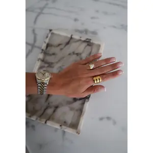 LARGE GOLD SHELL RING