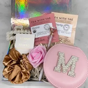 Personalized Gift Box for Her Custom Jewelry Box with Pearl Initial 10cm x 10cm x 5.5cm Luxury Travel Case for Birthday Mother's Day Graduation