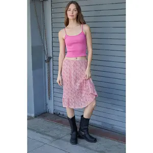 John Galt Women's Pink Skylar Ribbed Cropped Tank Top