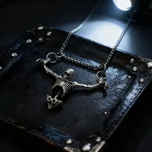 Vintage Metal Skull Pendant Necklace, Punk Gothic Style Alloy Skeleton Chain for Men and Women, Casual & Festival Wear daily party gift chain luxury jewelry