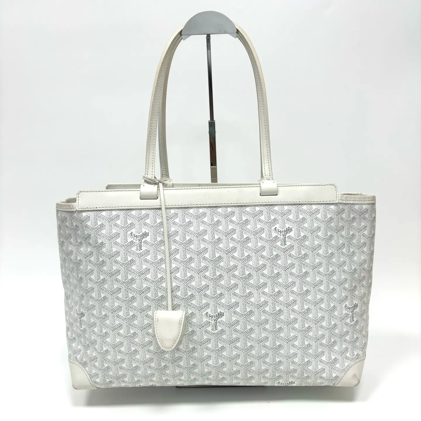 Pre-owned Goyard Artois Zipped Tote Bag White Calfskin Leather, 38cm, N23062875 (Pre Loved Luggage & Bags Category), Tote Bags